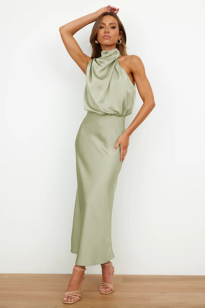 Verona  | Elegant Dress with Open Back