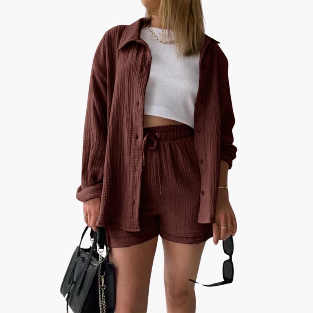 Aurélie  | Elegant and Relaxed Outfit