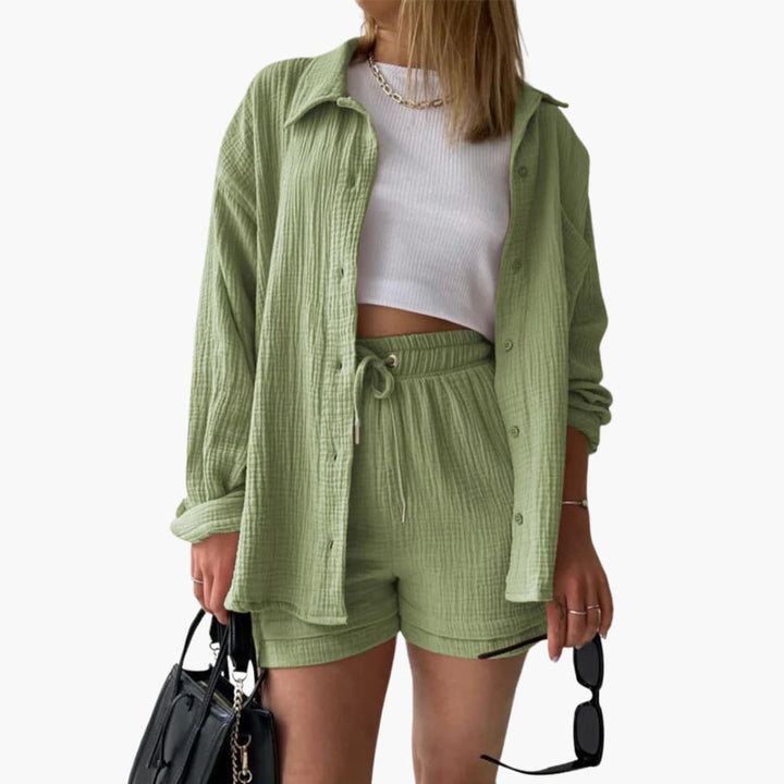 Aurélie  | Elegant and Relaxed Outfit