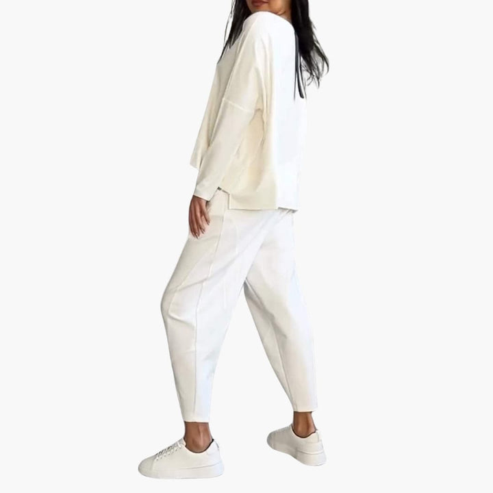 Anna | Comfortable two-piece set with round neck
