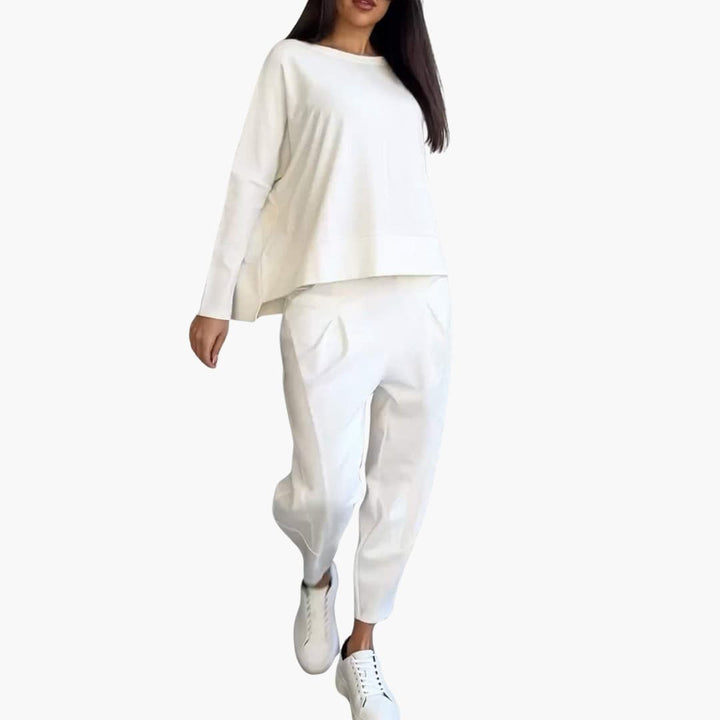 Anna | Comfortable two-piece set with round neck