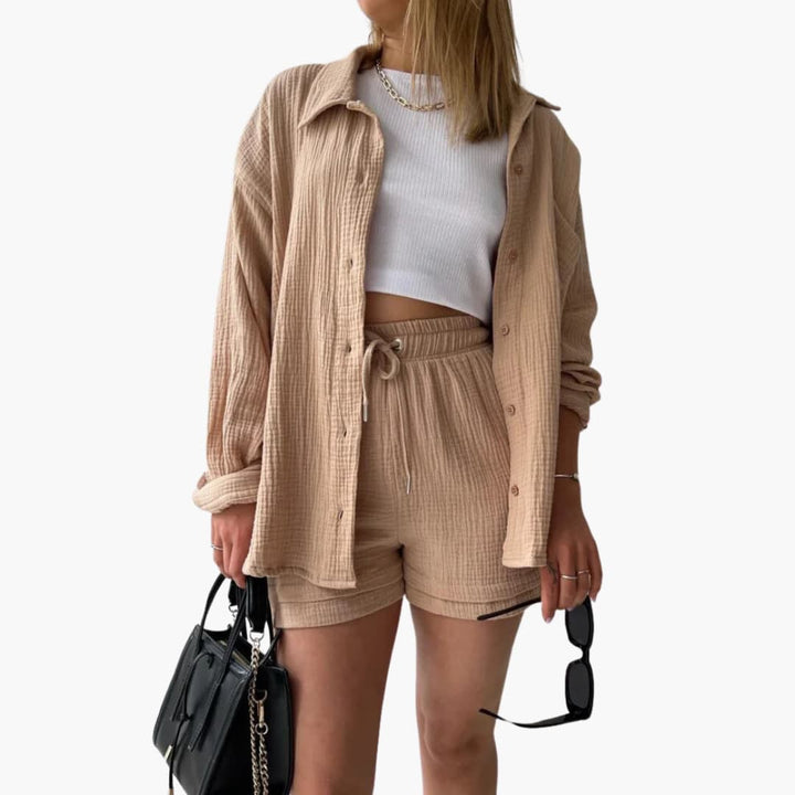 Aurélie  | Elegant and Relaxed Outfit