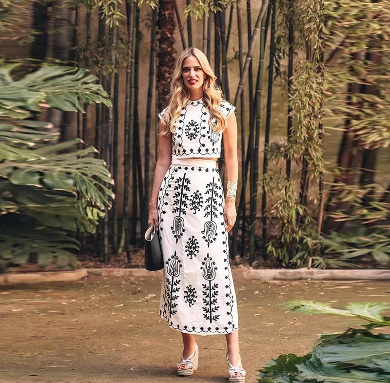 Camilla  | Elegant Printed Complete