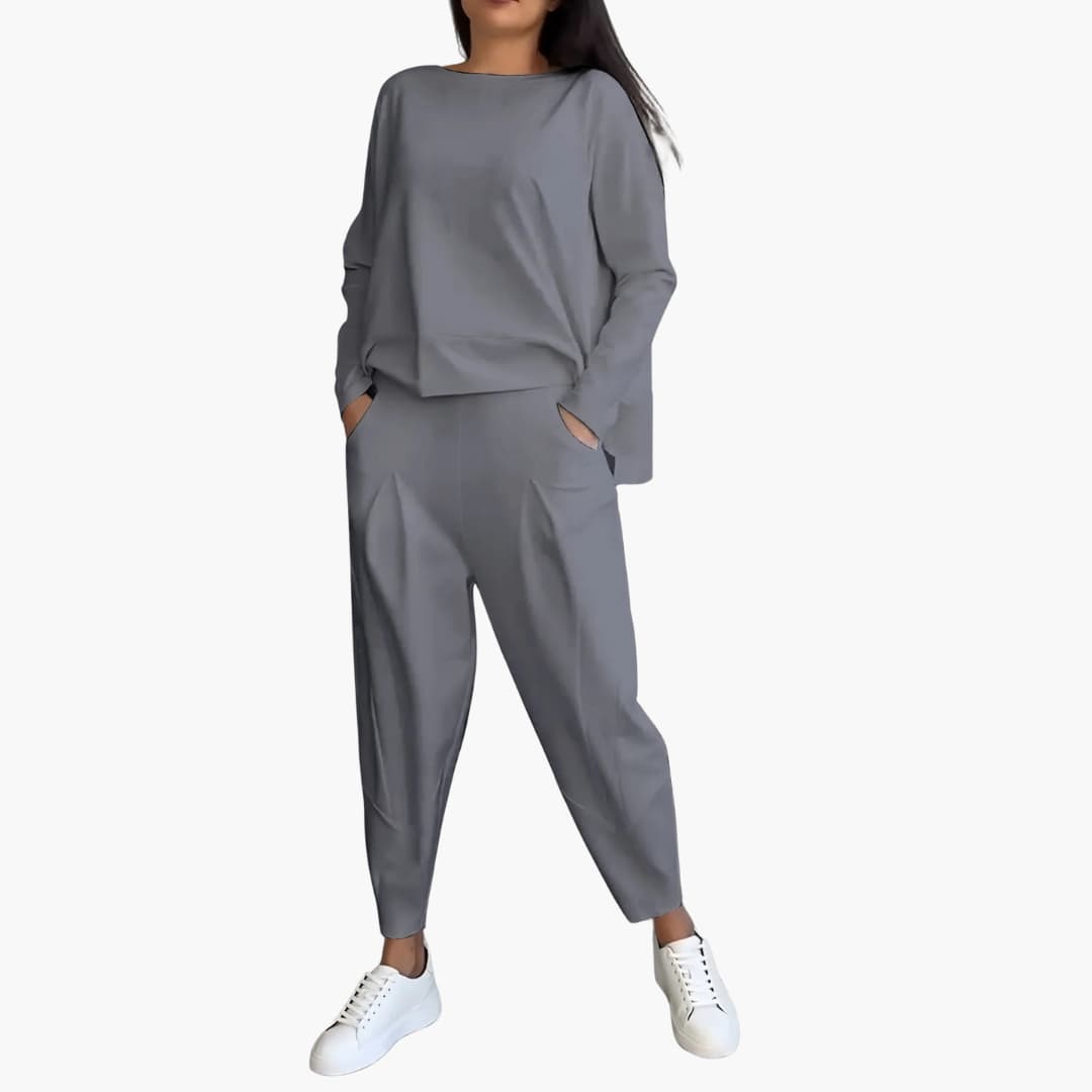 Anna | Comfortable two-piece set with round neck