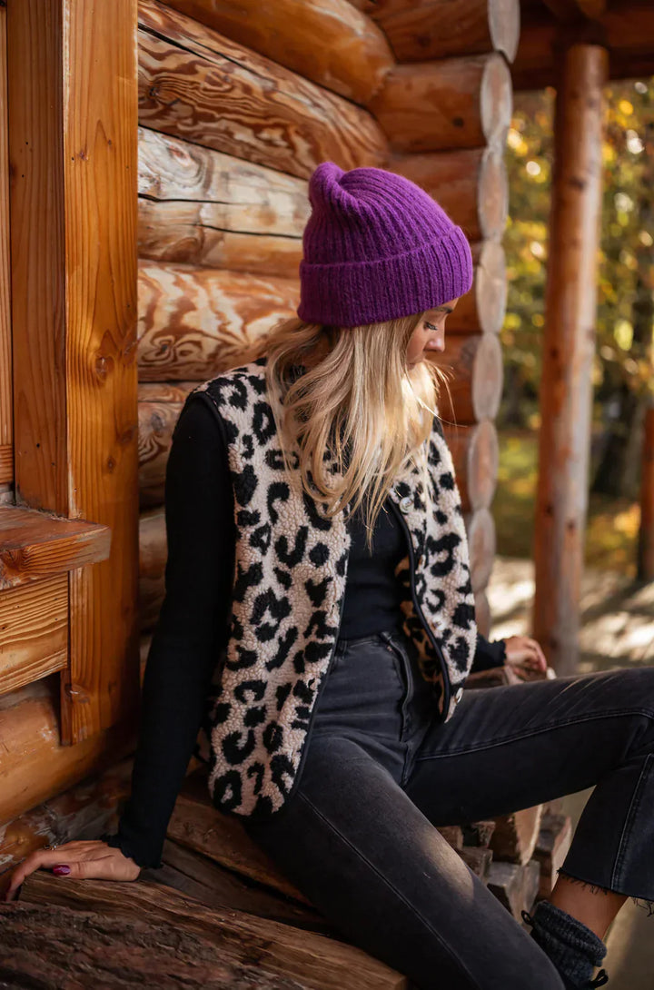 ASTRID  | The Leopard Knit Vest