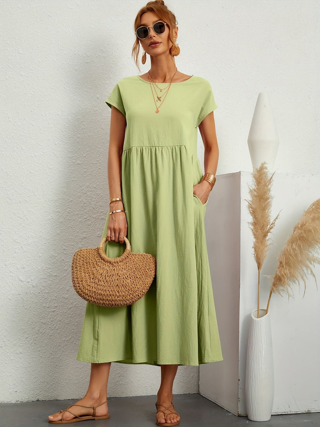 Camille - Dress with Round Neckline