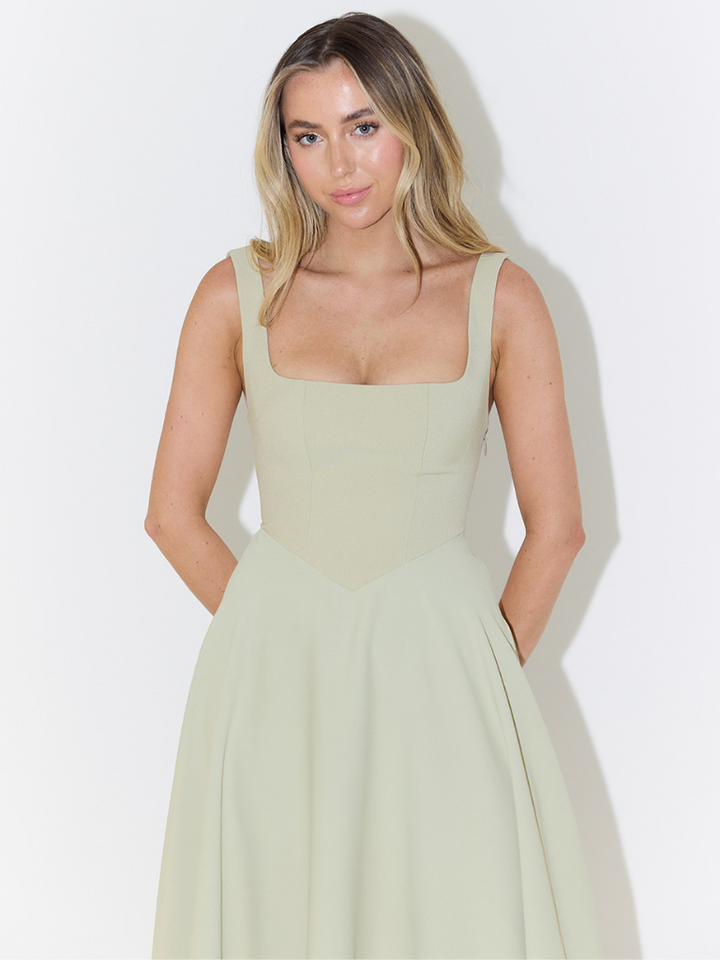 Clara Luna dress