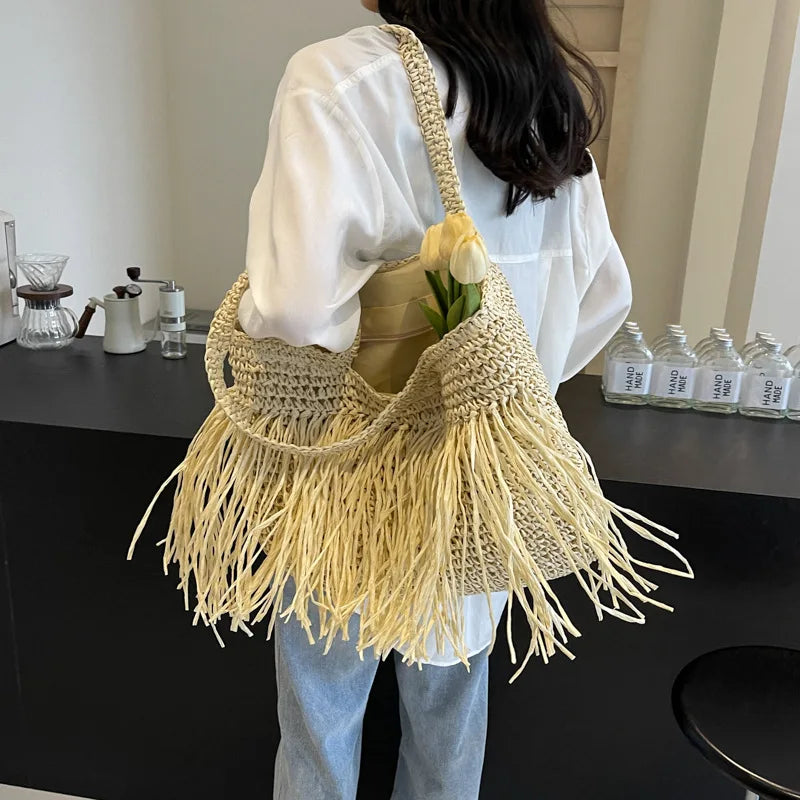 Woven Bag with Fringes – Natural and Boho Style