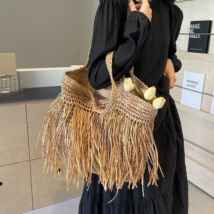 Woven Bag with Fringes – Natural and Boho Style