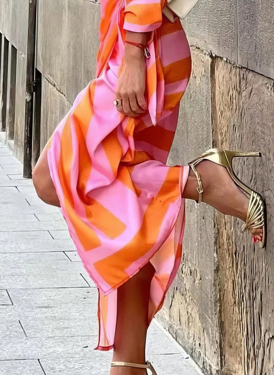 Amira  – Dress in Elegant Design