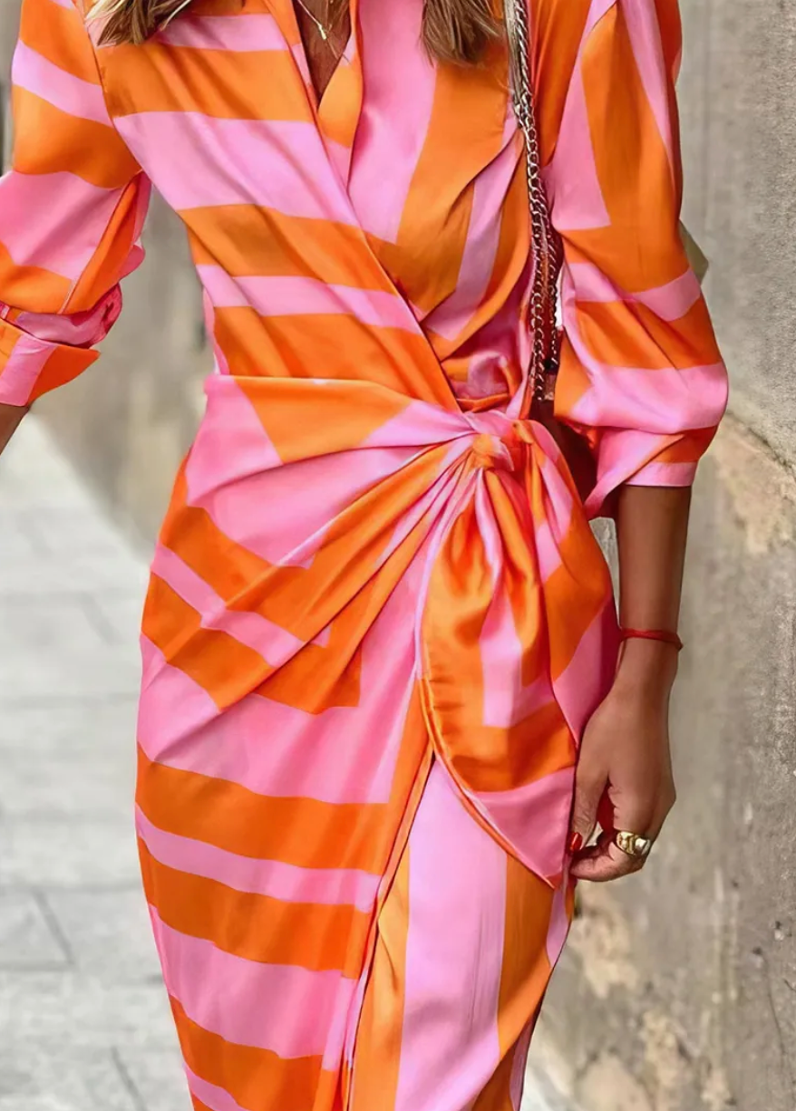 Amira  – Dress in Elegant Design