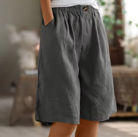 Carmella – Loose shorts for leisure