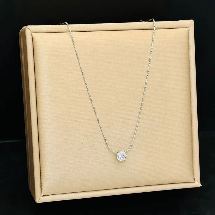 Cléa Moissanite Gemstone Necklace