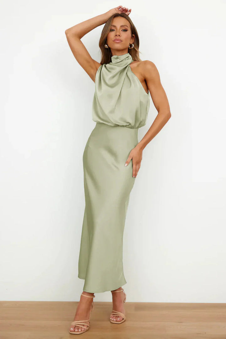 Veronica  - Perfectly Styled Dress